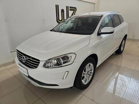 VOLVO XC60 2.0 T5 KINETIC GASOLINA 4P AUTOMÁTICO